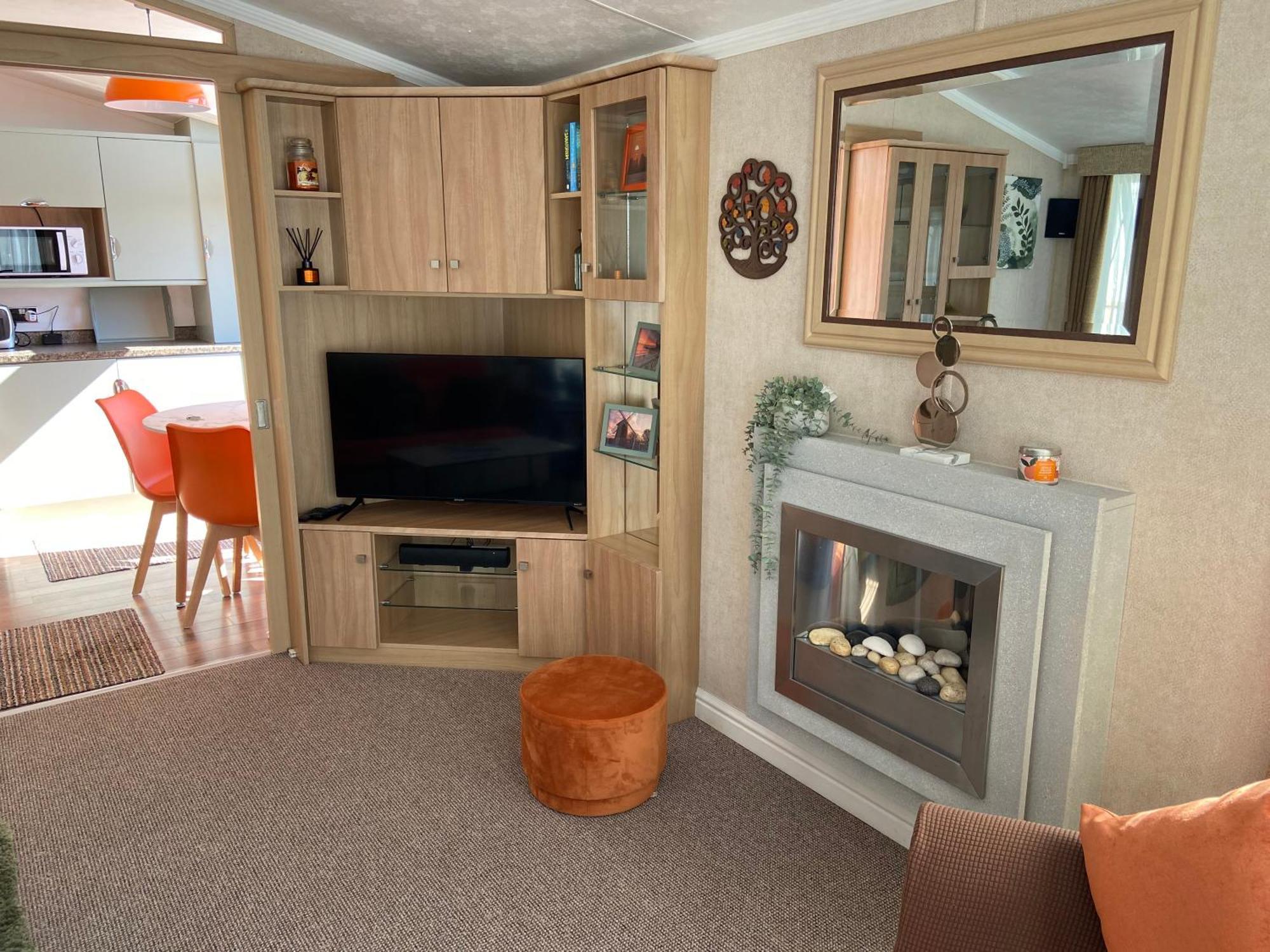 Red Squirrel Lodge Sandown Exterior photo